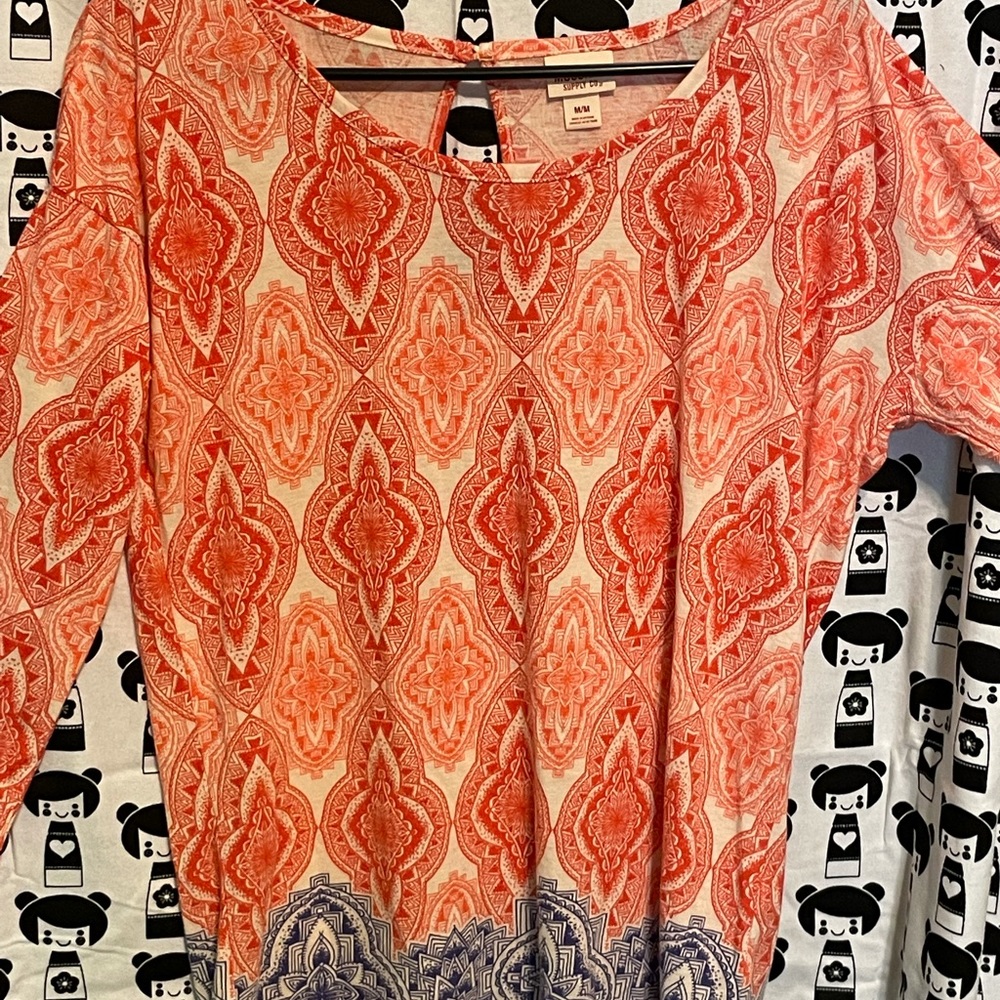 Red And Blue Patterned Mossimo Flowy Long Sleeve Size Medium